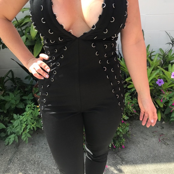 WOW Couture Sexy Black Jumper - Picture 2 of 6